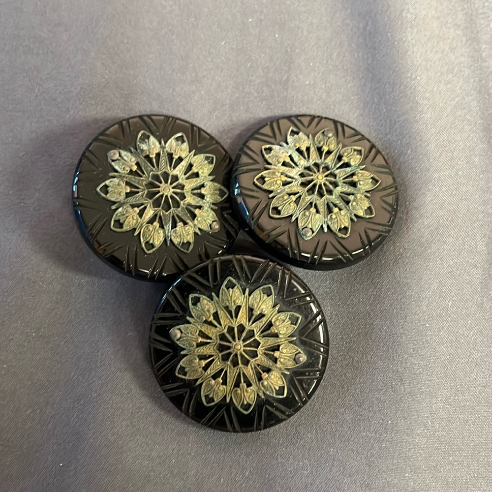 3 Large vintage buttons flower shaped raised detail